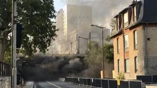 Paris : un incendie interrompt le trafic du tramway T3a